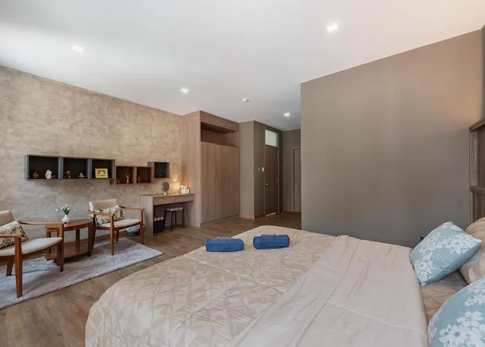 Ferienhaus Newly Renovated 3br In Bangkok
