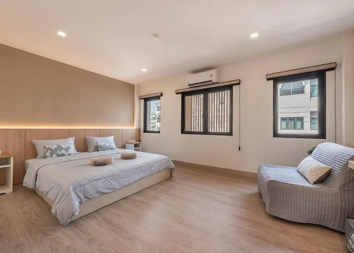 Newly Renovated 3br In Ferienhaus