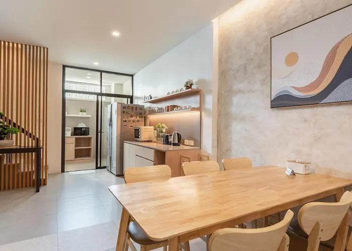 Newly Renovated 3br In *